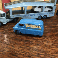 DINKY TOYS ベッドフォード OVALTINEバン