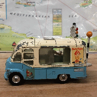 1960’s CORGIi SMITH’S KARRIER VAN